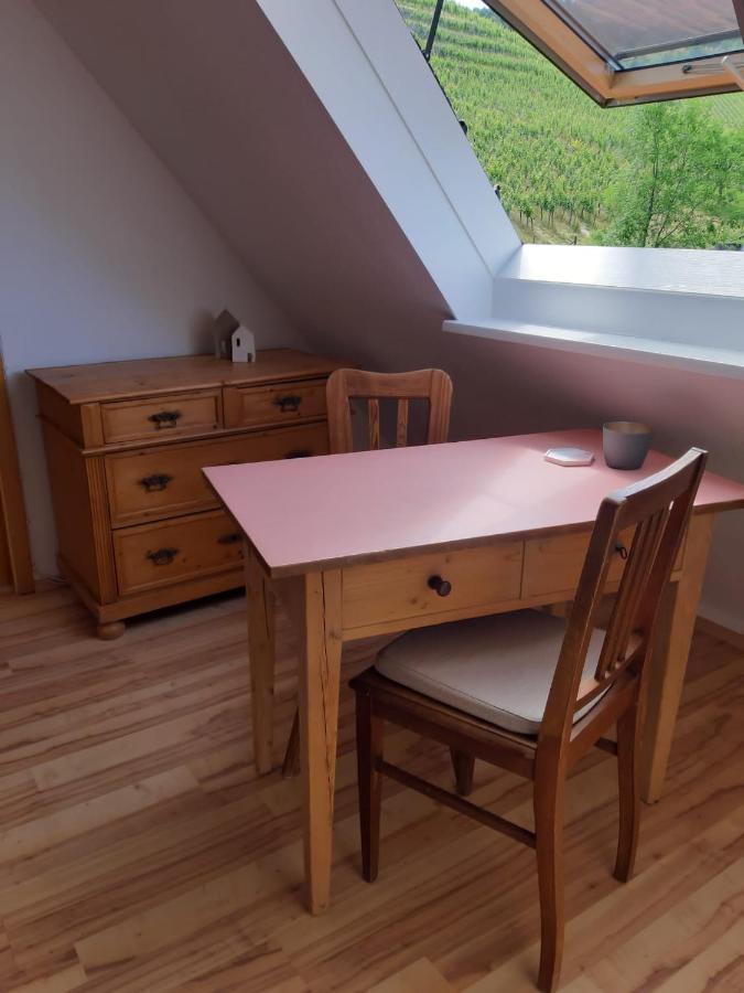 Giebelzimmer Mit Weinbergblick Stetten (Kernen) Exterior foto