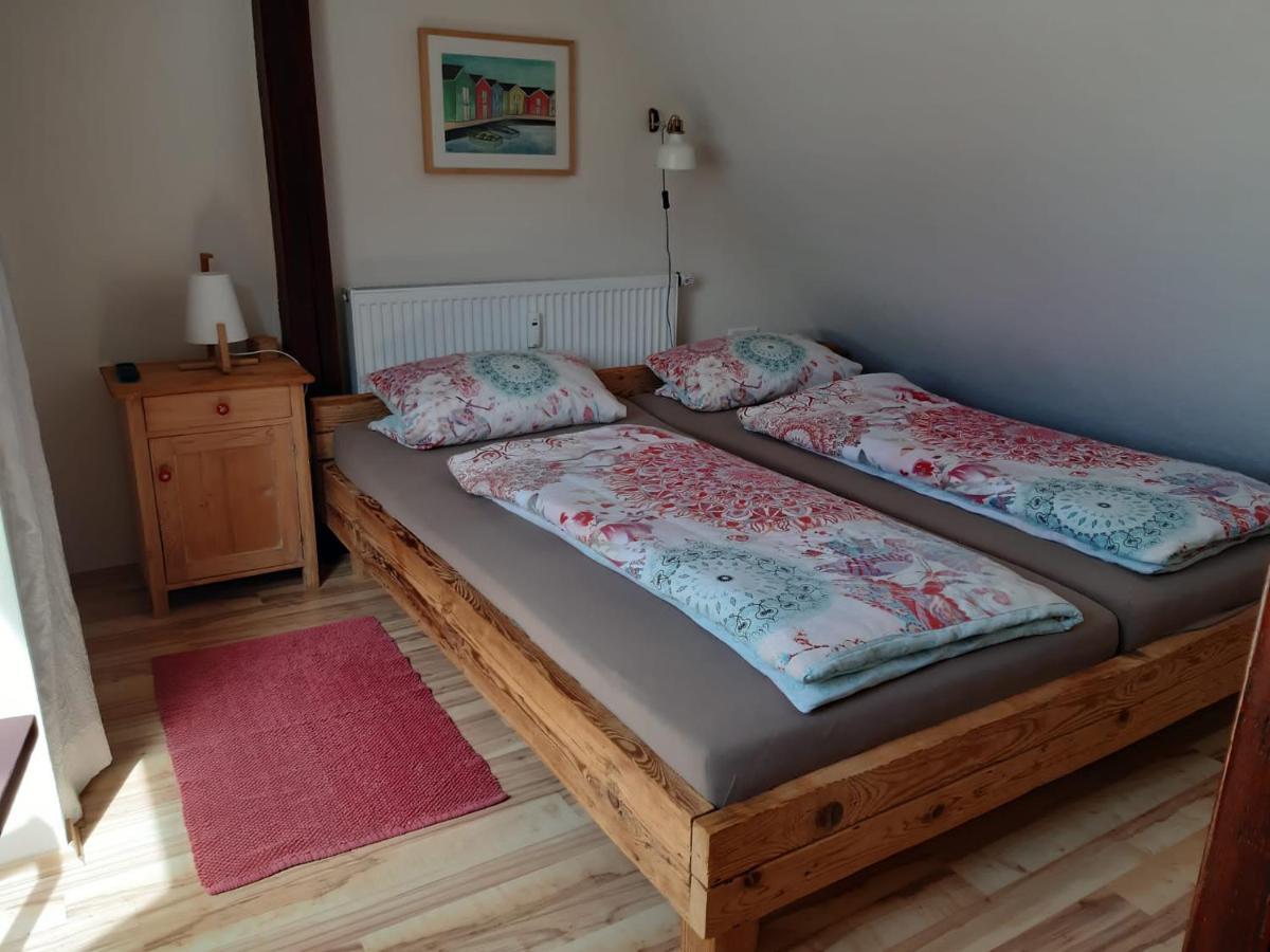 Giebelzimmer Mit Weinbergblick Stetten (Kernen) Exterior foto